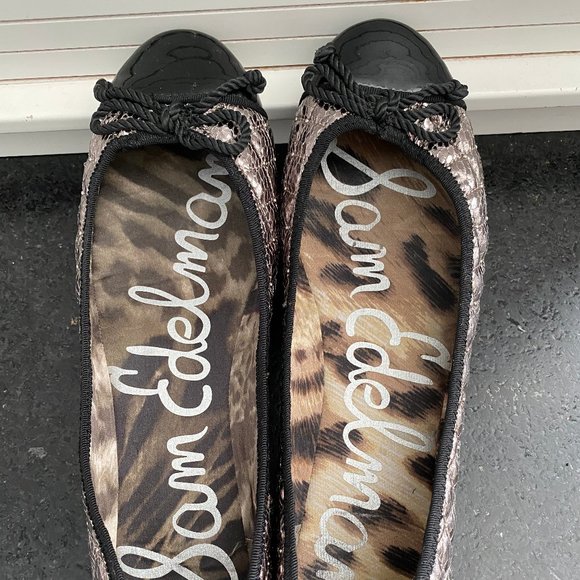 Brown Flat shoes - Picture 2 of 5